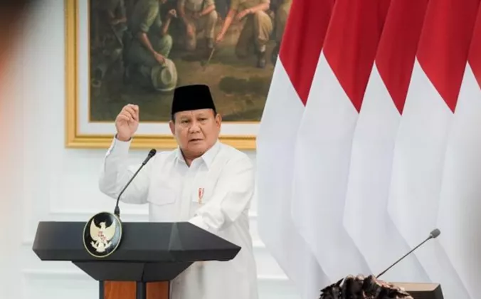 Presiden Prabowo Tantang Intelektual Tak Patriotik Keluar dari Indonesia, Ada Apa?