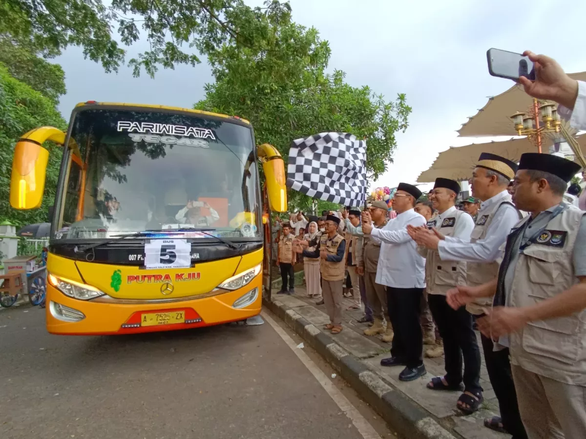 390 Jemaah Haji Kloter 3 Kabupaten Tangerang Bertolak ke Tanah Suci  
