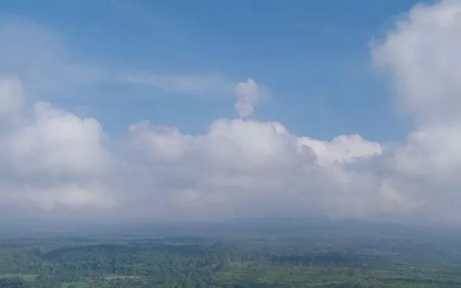 Gunung Semeru Erupsi Lagi, Kolom Abu Setinggi 800 Meter Mengarah ke Barat