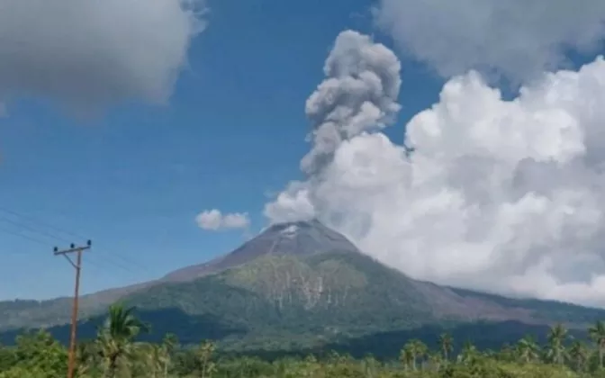 Status Gunung Lewotobi Laki-Laki Flores Timur Naik ke Level III