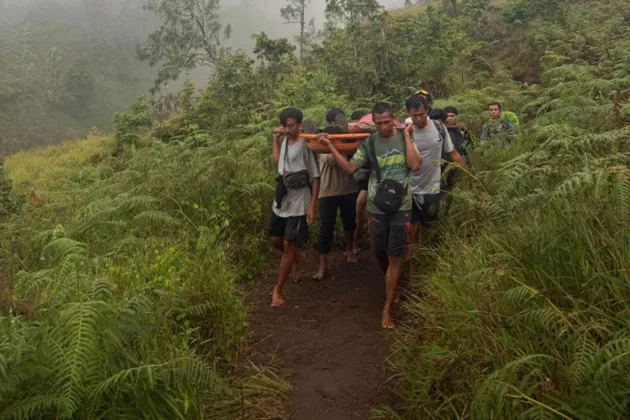 Pendaki 48 Tahun Meninggal di Gunung Rinjani, Sempat Ditangani Dokter di Lokasi Kejadian