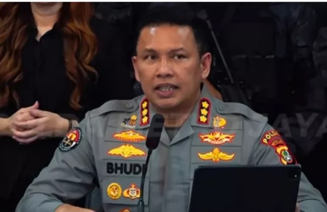 Pria Diduga Dilempar dari Lantai Dua Pasar Grogol, Polda Metro Jaya Lakukan Penyelidikan