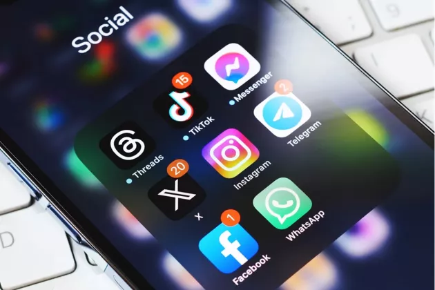 Siap-Siap! Bikin Akun Medsos Bakal Wajib Sertakan Nomor HP, Kemkomdigi Mulai Kaji Aturannya