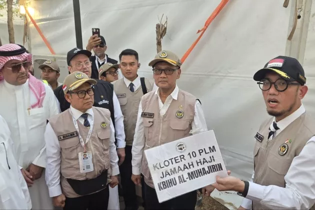 DPR Minta Kemenhaj Cabut Izin KBIHU yang Patok Kaveling Tenda di Arafah