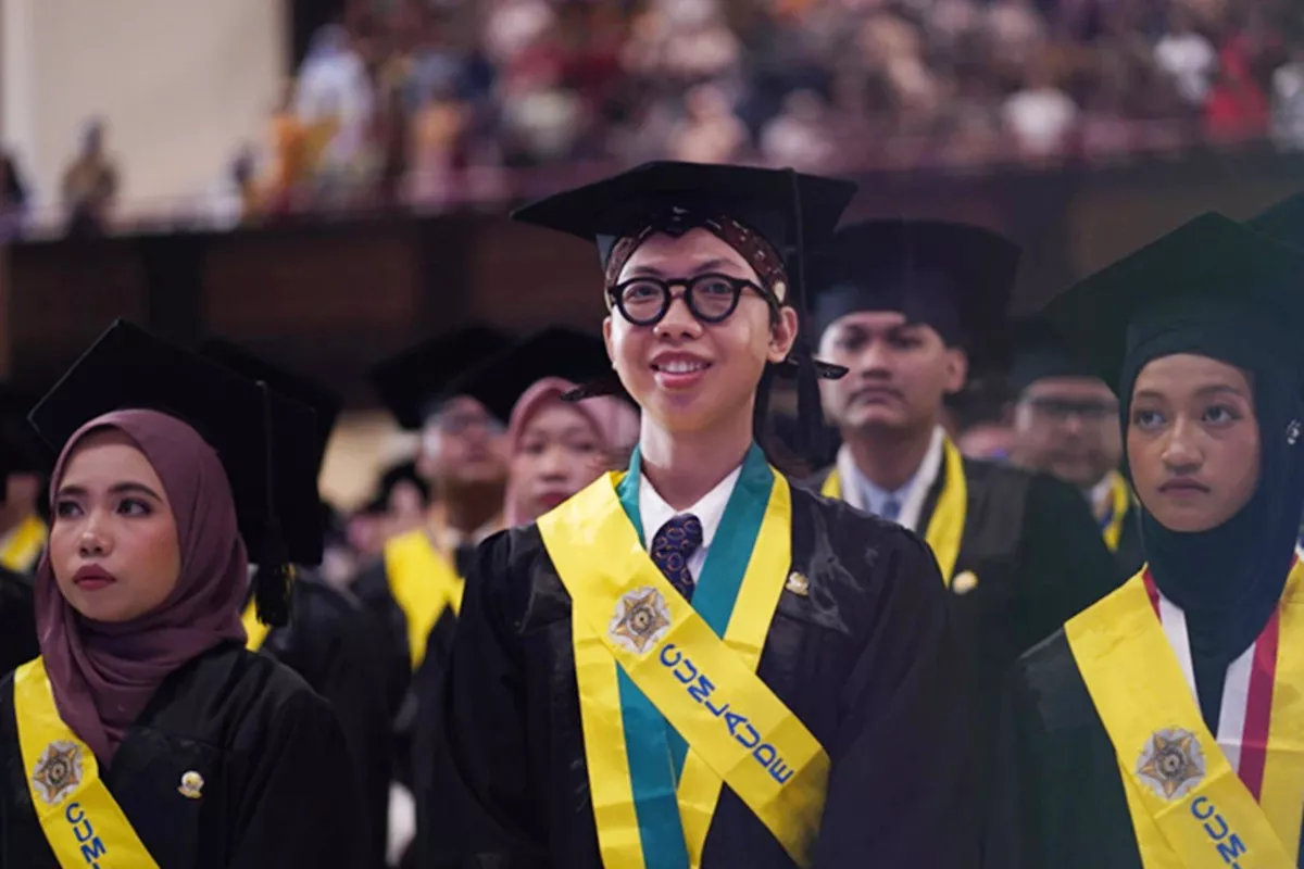 Wisuda UGM 2026 Luluskan 1.762 Sarjana, Rektor Dorong Alumni Jadi Entrepreneur