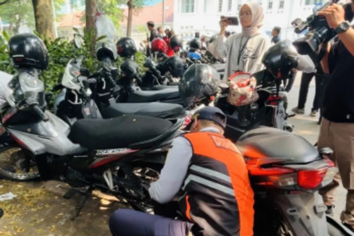 Sehari, 456 Kendaraan di Jakarta Kena Gebuk Dishub