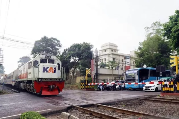 Upaya Tingkatkan Keselamatan: KAI Tutup 119 Perlintasan Sebidang dan Benahi 490 Perlintasan Liar