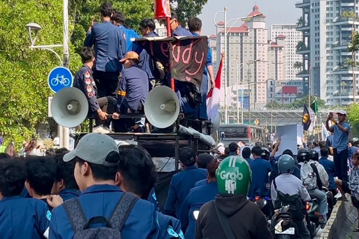 Lagu Darah Juang Bergema di Trisakti, Ratusan Mahasiswa Siap Gelar Aksi Tritura