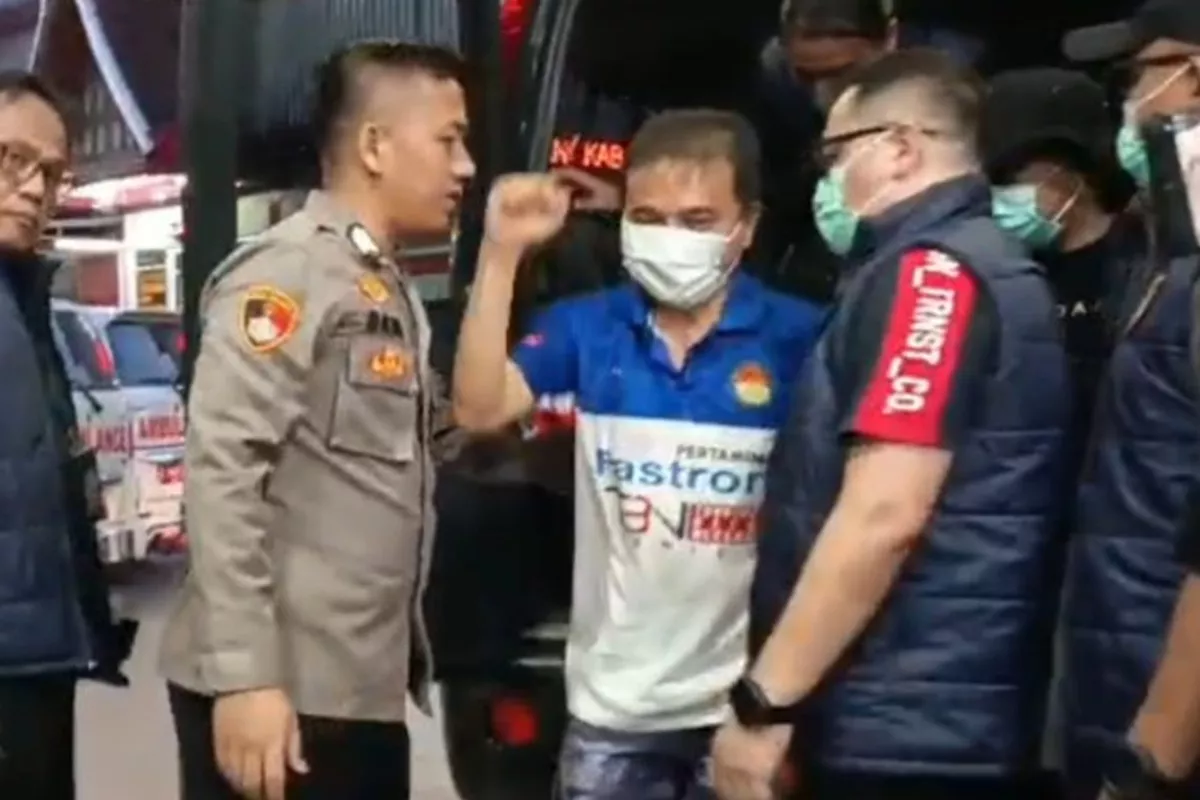 Roy Suryo dan Dokter Tifa Jalani Pemeriksaan Kesehatan di RS Polri Usai Penangkapan