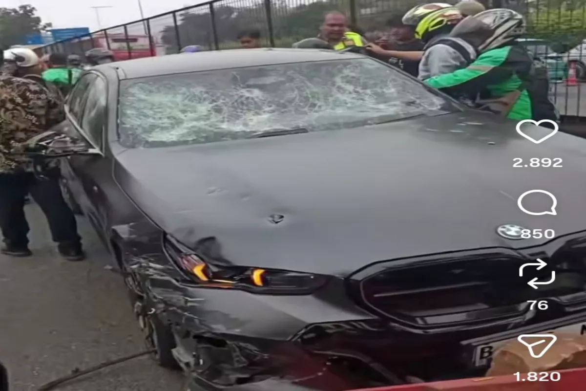 BMW Jadi Sasaran Amuk Massa di Jakbar, Begini Kondisinya!