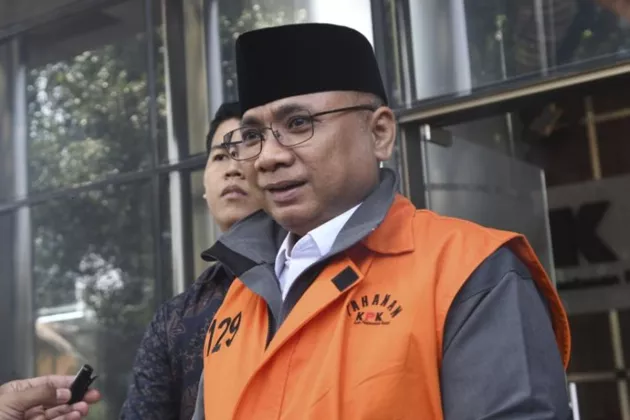 KPK Tangguhkan Sementara Penahanan Yaqut Cholil Qoumas karena Sakit Pencernaan