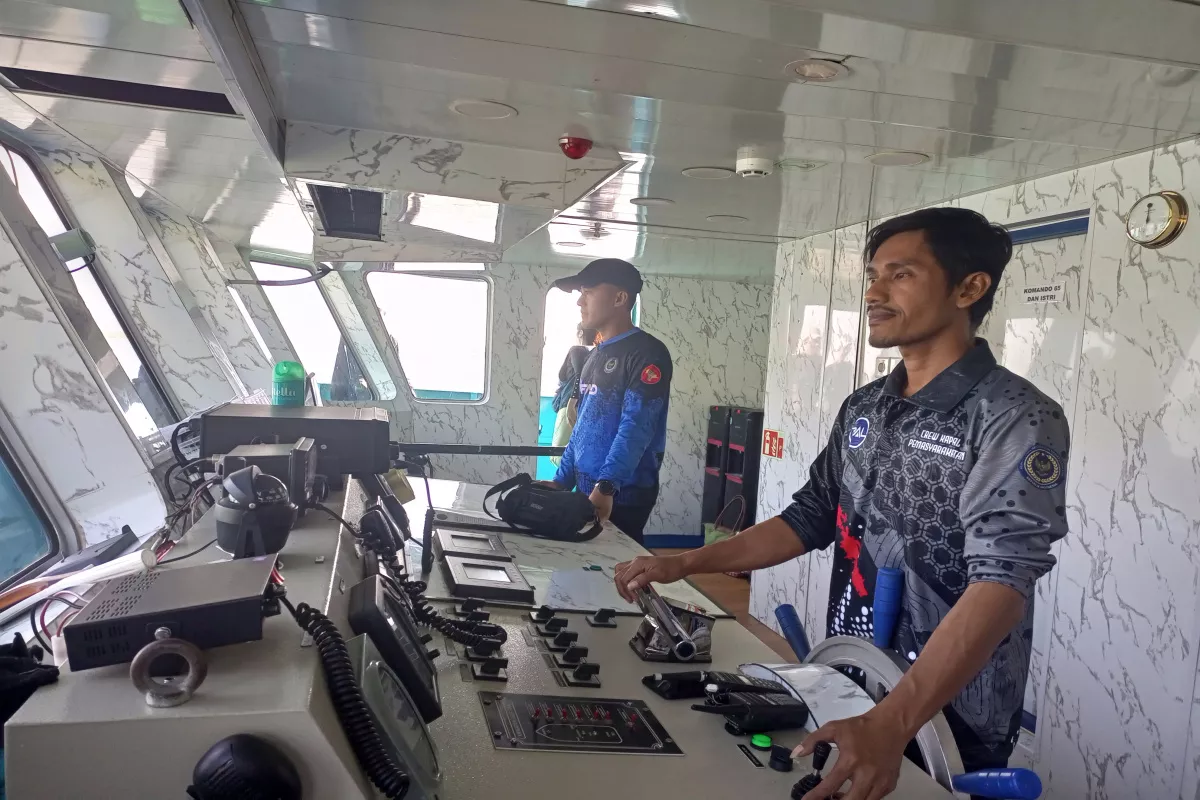 Nahkoda Kapal Pengayoman 1 Ceritakan Denyut Kehidupan Menuju Nusakambangan