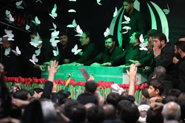 Jutaan Pelayat Bersiap Beri Penghormatan Terakhir untuk Pemimpin Tertinggi Iran