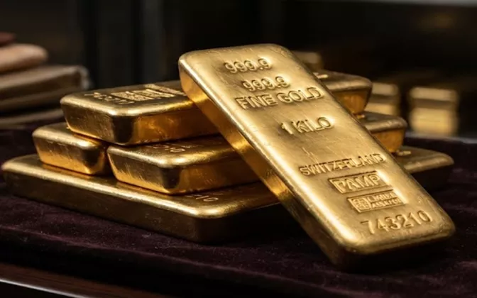 Harga Emas Antam Hari Ini Anjlok Rp35.000 per Gram, Cek Daftar Lengkapnya