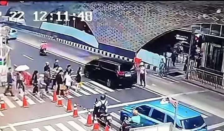 Kronologi Satpam Tegur Pengemudi Alphard di Bunderan HI Tapi Disalahkan hingga Bersujud Minta Maaf