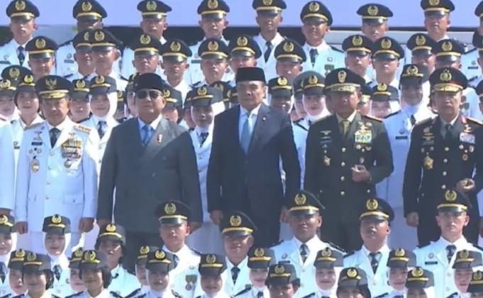 Prabowo Lantik Pamong Praja Muda IPDN, Ingatkan Jangan Jadi Birokrat Berbelit-belit