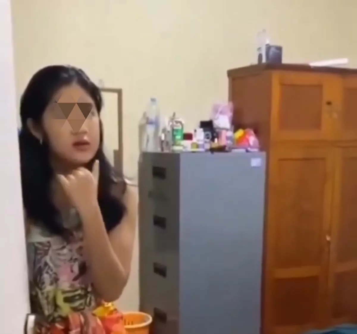 Ini Fakta Video Viral Penggerebekan Rumah Dinas, Gadis 19 Tahun Ngaku Tidur Bareng Kalapas Waingapu