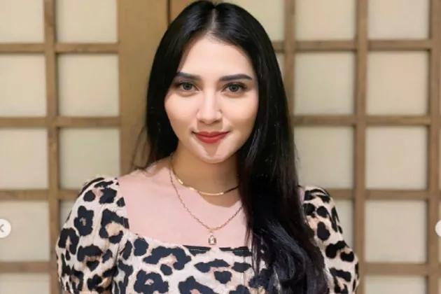 Aktris Sinetron Sali Irsalina Babak Belur Diduga Dianiaya Pacar, Muka Lebam Diselamatkan Polantas!