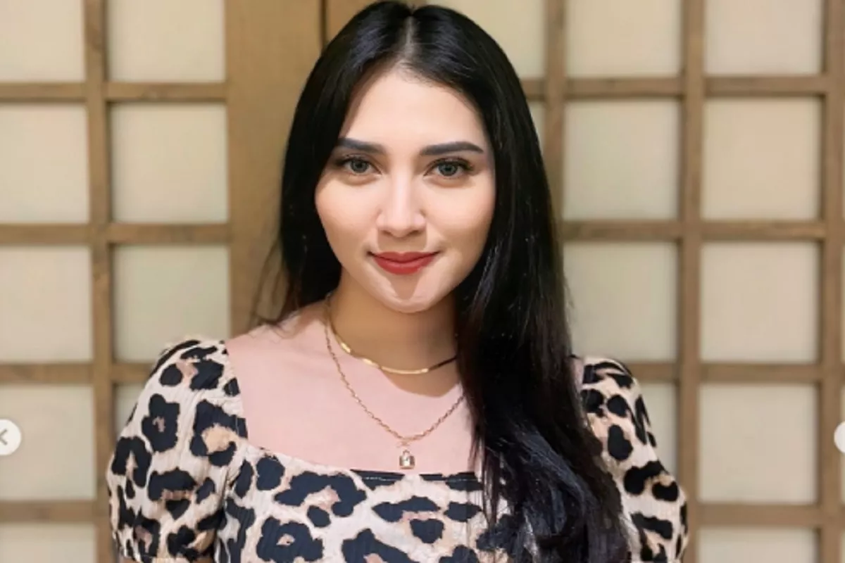 Aktris Sinetron Sali Irsalina Babak Belur Diduga Dianiaya Pacar, Muka Lebam Diselamatkan Polantas!