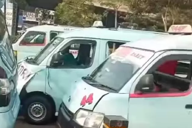 Sopir Angkot M44 Ngamuk Penghasilan Anjlok 70 Persen, Dishub DKI Langsung Turun Tangan!
