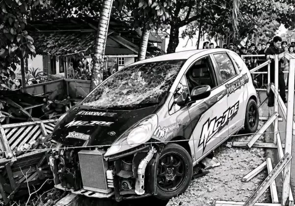 Detik-Detik Mobil Drag Race Hilang Kendali Jelang Garis Finis di Kotamobagu: 8 Tewas, Belasan Luka