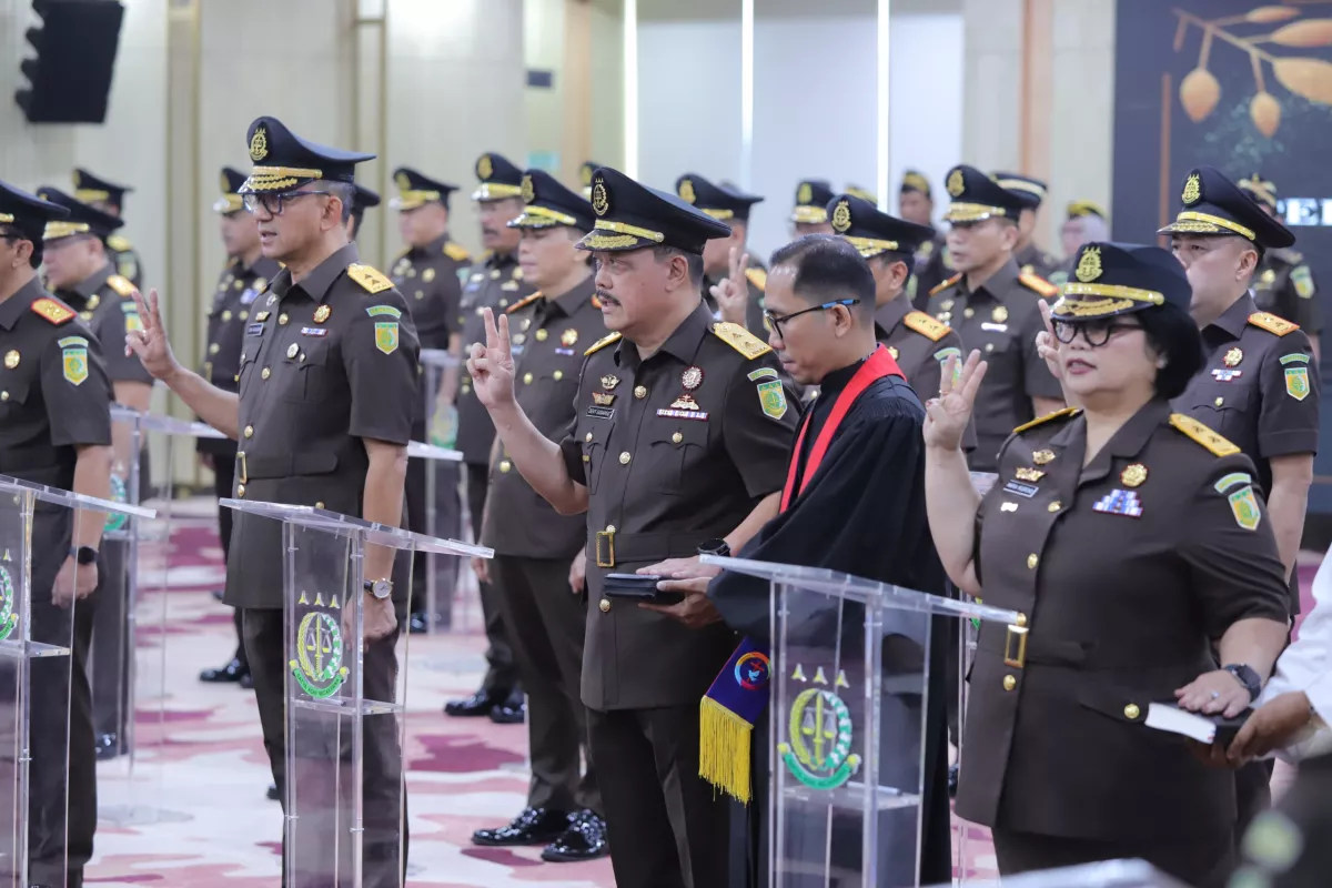 Mutasi Besar Kejagung: Jaksa Agung Lantik 34 Pejabat Baru!