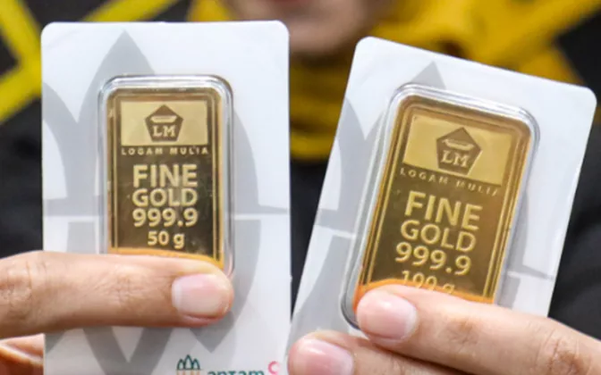 Harga Emas Antam Hari Ini Naik Rp20.000, Tembus Rp2,7 Juta per Gram