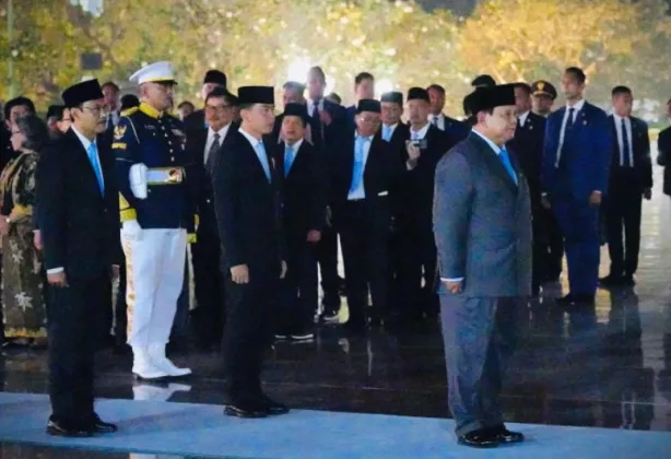 Prabowo Pimpin Renungan Suci di TMP Kalibata, Kenang Jasa Ribuan Pahlawan