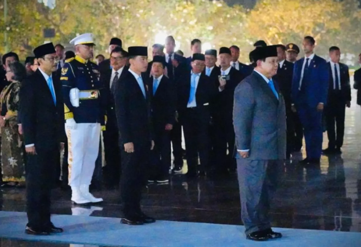 Prabowo Pimpin Renungan Suci di TMP Kalibata, Kenang Jasa Ribuan Pahlawan