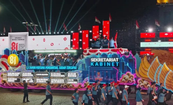 Seskab Teddy Ikut Karnaval HUT RI ke-81, Usung Tema Garuda Penuntun Masa Depan