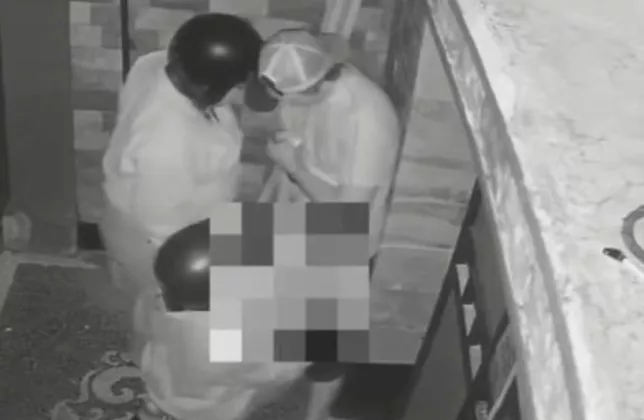 Viral, Satu Bule dan Dua Wanita Lokal Oral Seks di Depan Rumah Warga di Bali, Polisi Turun Tangan