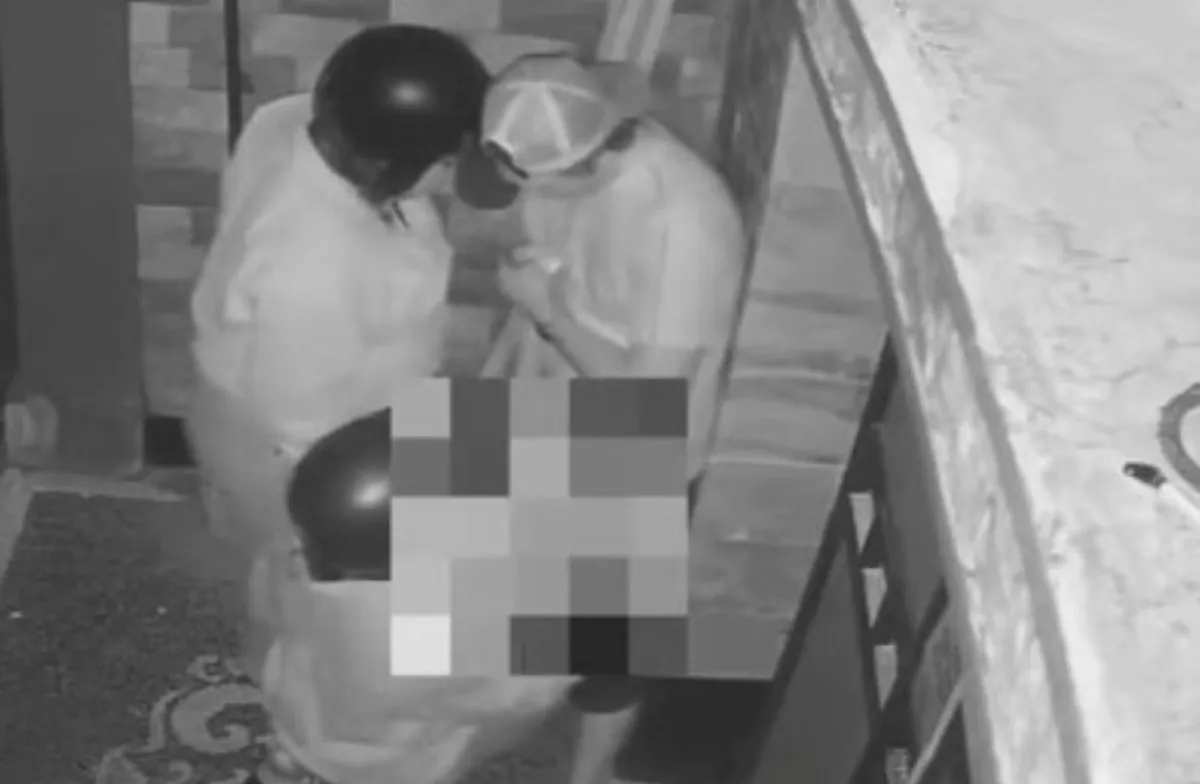 Viral, Satu Bule dan Dua Wanita Lokal Oral Seks di Depan Rumah Warga di Bali, Polisi Turun Tangan