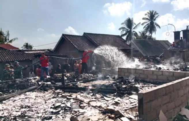 Total 120 Rumah Adat Sade Lombok Ludes Terbakar, Warga Kehilangan Harta Benda dalam Semalam