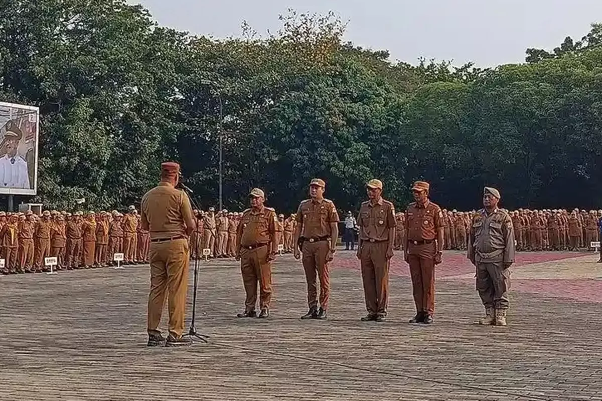Buntut Dugaan Pungli PKL di Plaza Patriot Bekasi: Camat, Lurah, hingga Danru Satpol PP Dicopot!
