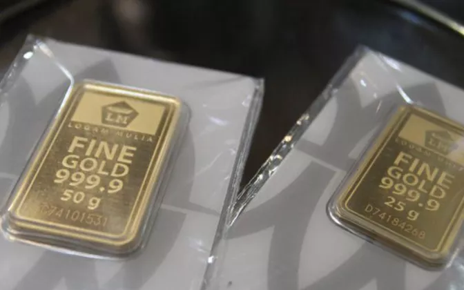 Harga Emas Antam Hari Ini Turun Rp18.000 per Gram, Cek Rincian Lengkapnya!