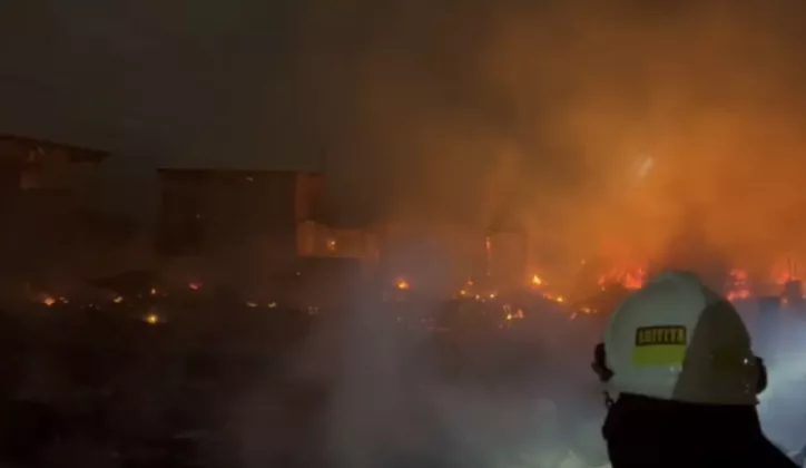 Kebakaran Muara Angke Hanguskan 60 Rumah, 730 Warga Terdampak
