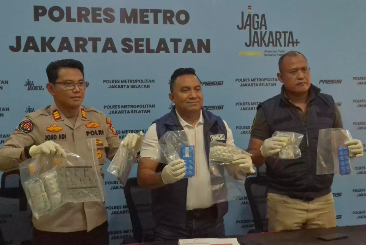 Kedok Warung Kelontong hingga Konter Pulsa, 3 Penjual Obat Terlarang Dibekuk