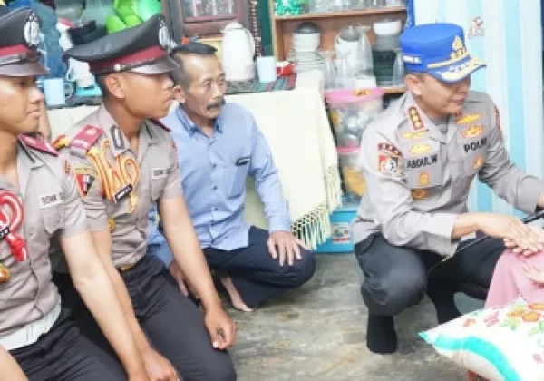 SPN Polda Metro Jaya Peduli, Warga Bogor Dapat Sembako dan Layanan Kesehatan
