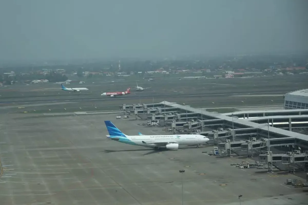 Pantau Efek Abu Vulkanik GAK, Paper Test Bandara Terdampak Dilakukan Tiap 30 Menit