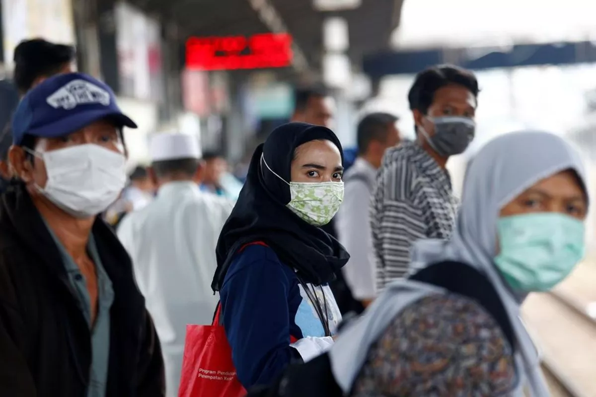 Pesan Gubernur DKI pada Pedagang Masker: Jangan Timbun Stok dan Permainkan Harga!