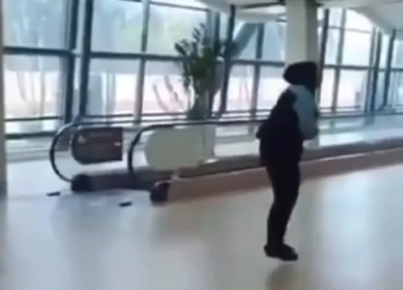 Viral! Petugas Cleaning Service Diduga Kesurupan Pocong di Bandara Soekarno-Hatta