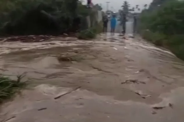 Hujan Deras Picu Lahar Dingin Sinabung Mengalir ke Sungai Lau Borus