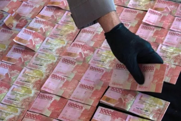 Jaringan Uang Palsu Lintas Provinsi Dibongkar, Polisi Tangkap 3 Tersangka!