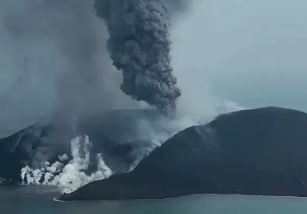 Sejarah dan Karakteristik Unik Gunung Anak Krakatau yang Lahir dari Letusan Dahsyat 1883