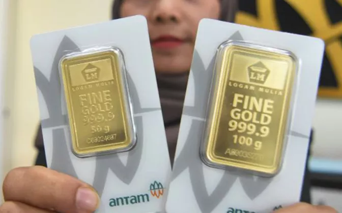 Harga Emas Antam Hari Ini Turun Tipis, Cek Daftar Lengkapnya di Sini!