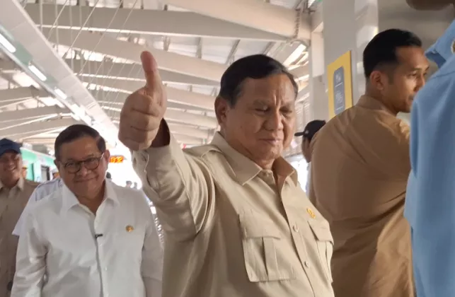Prabowo Jajal LRT Kelapa Gading-Manggarai Sebelum Diresmikan