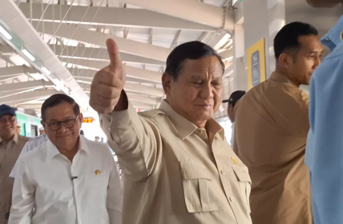 Prabowo Jajal LRT Kelapa Gading-Manggarai Sebelum Diresmikan