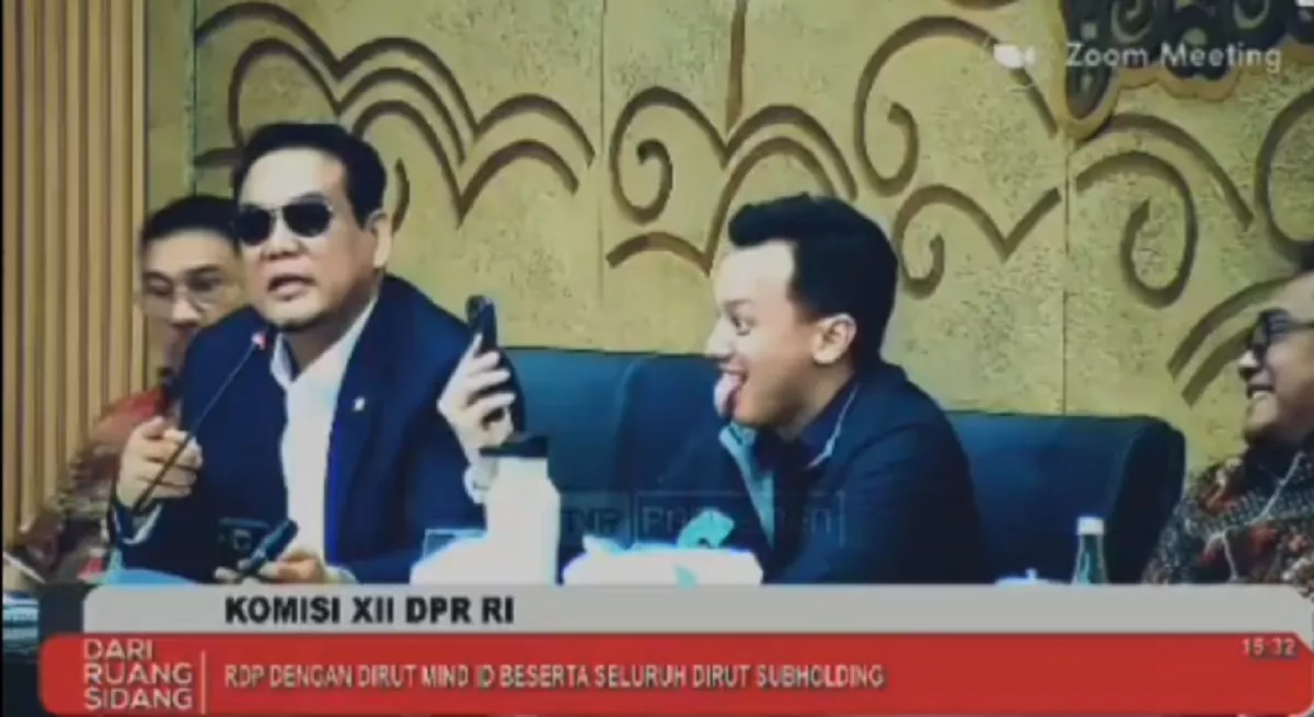 Viral Anggota DPR Moreno Soeprapto Asyik Video Call Saat Rapat, Beri Klarifikasi dan Sampaikan Permintaan Maaf