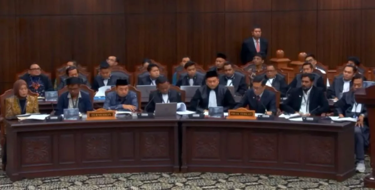 Sidang di MK: Bawaslu dan KPU Akui Tak Verifikasi Syarat Pendidikan Gibran Saat Pilpres 2024