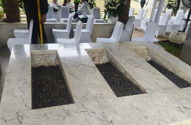 Guruh Soekarnoputra Dimakamkan di Karet Bivak, Dekat Makam Fatmawati